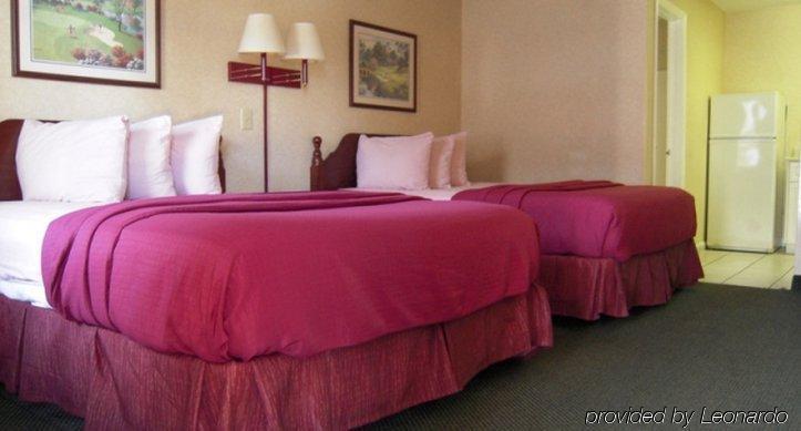Country Hearth Inn & Suites Augusta Esterno foto