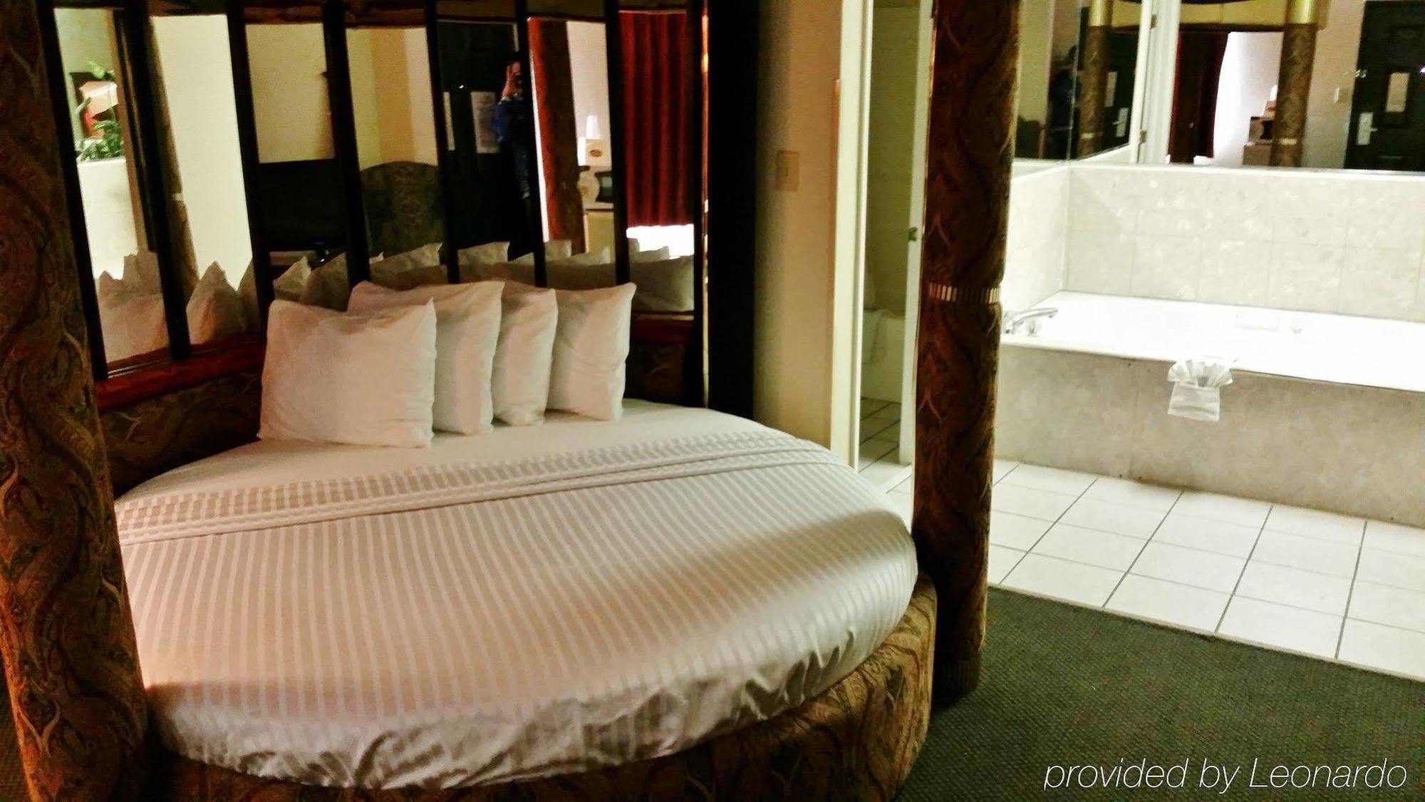 Country Hearth Inn & Suites Augusta Esterno foto